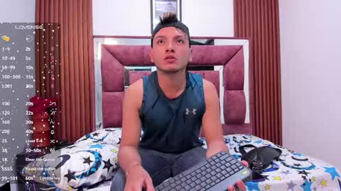 Thiago online show from December 17, 2:08 am