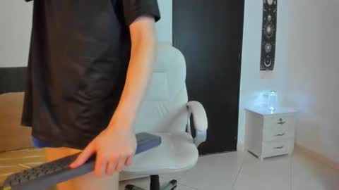 Manuel online show from March 3, 12:40 am