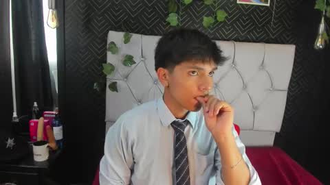 thiago online show from October 20, 1:15 pm