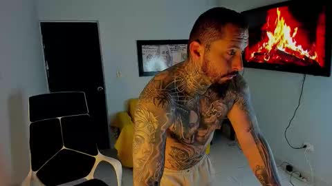 thiago online show from February 11, 11:48 am