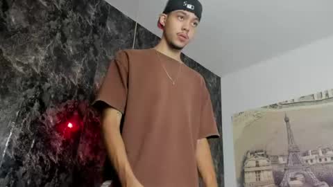 Thiago online show from July 16, 8:16 pm