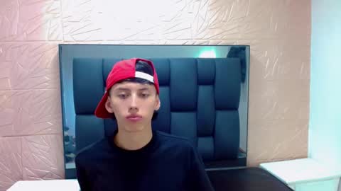 thiago_twink38 online show from February 10, 5:56 am