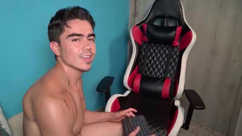 CACHONDO69 online show from September 27, 10:29 pm