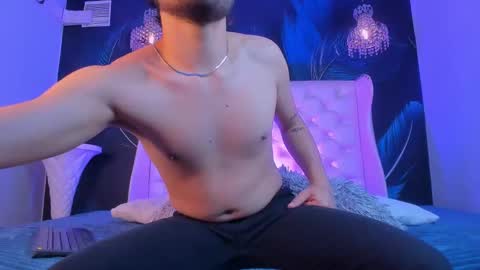 THIAGO online show from October 3, 11:59 am