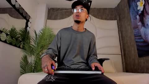 ThiagoFerreti online show from October 13, 3:12 am