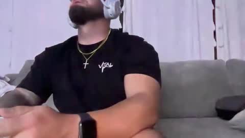 thiccbull12 online show from February 15, 7:36 am