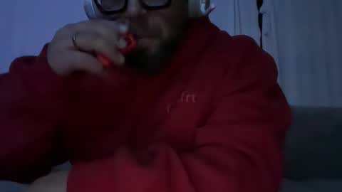 Snapshot of thiccbull12 chatting on November 2, 9:13 am thiccbull12 online show from November 2, 9:13 am