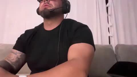 Snapshot of thiccbull12 chatting on September 23, 10:36 am thiccbull12 online show from September 23, 10:36 am