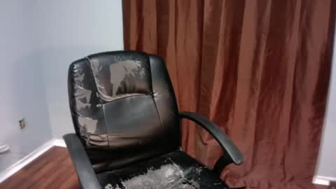 thickcutbacon08 online show from January 4, 4:33 am