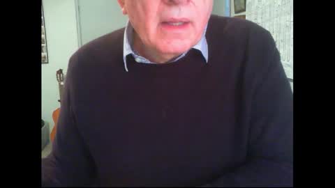 Snapshot of thickmelnik chatting on October 1, 6:06 am James online show from October 1, 6:06 am
