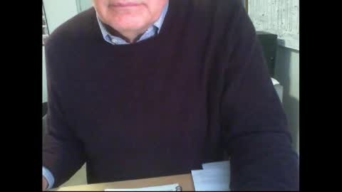 Snapshot of thickmelnik chatting on September 30, 4:40 am James online show from September 30, 4:40 am