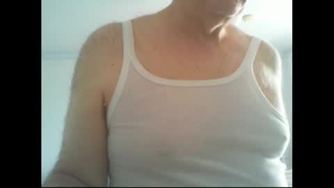 Snapshot of thickmelnik chatting on October 3, 12:04 am James online show from October 3, 12:04 am