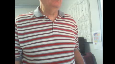 Snapshot of thickmelnik chatting on January 24, 11:56 pm James online show from January 24, 11:56 pm