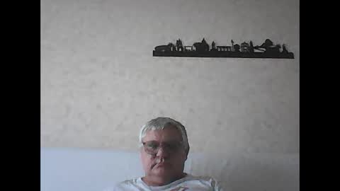 Thierrysymp online show from September 25, 3:33 pm