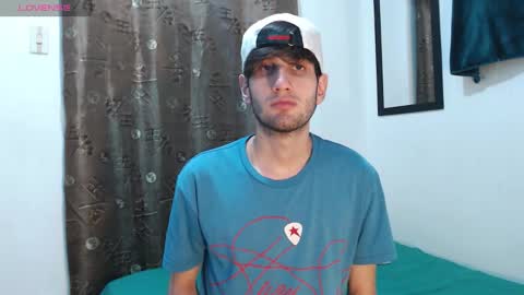 Snapshot of thiiago_tay chatting on September 17, 12:55 am Thiiago online show from September 17, 12:55 am