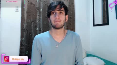 Snapshot of thiiago_tay chatting on September 18, 6:37 am Thiiago online show from September 18, 6:37 am