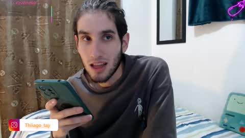 Snapshot of thiiago_tay chatting on October 2, 4:27 am Thiiago online show from October 2, 4:27 am