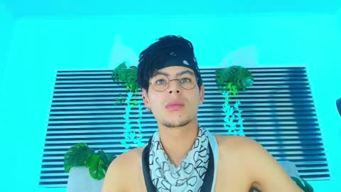 Thiago Saenzz online show from June 1, 10:10 pm