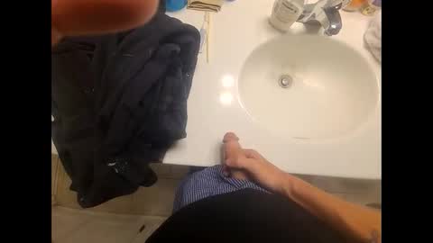 The Lawn Guy online show from November 17, 4:26 am