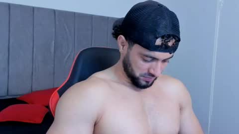 Thomas Brandon online show from January 7, 5:34 am