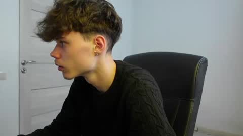THOMAS BRONS online show from May 20, 12:34 pm