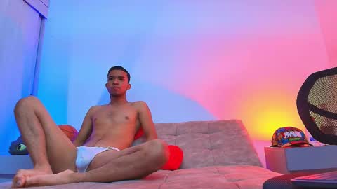 THOMAS  JOHANN online show from November 19, 1:16 am