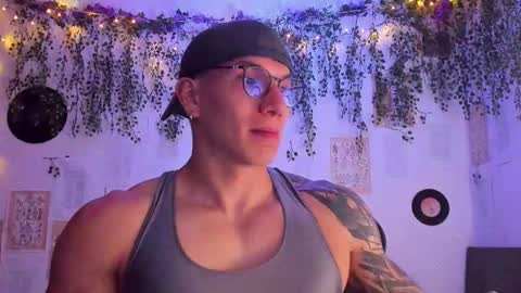Thomas Grey online show from February 19, 9:17 am