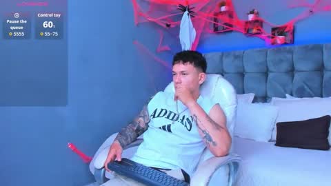 Thomas online show from October 11, 1:15 pm