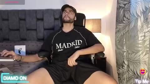 Thomas online show from October 11, 6:45 pm