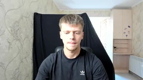 Snapshot of thomas_shelbivip chatting on September 14, 10:17 am Tomas online show from September 14, 10:17 am