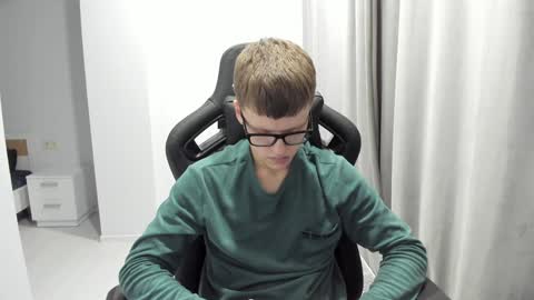 Snapshot of thomas_shelbivip chatting on January 13, 4:19 pm Tomas online show from January 13, 4:19 pm