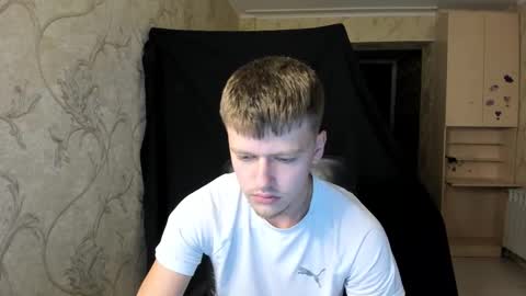 Snapshot of thomas_shelbivip chatting on September 28, 7:45 pm Tomas online show from September 28, 7:45 pm