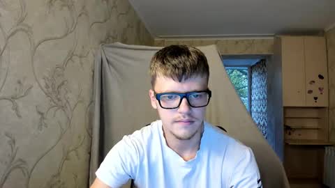 Snapshot of thomas_shelbivip chatting on October 6, 2:22 pm Tomas online show from October 6, 2:22 pm