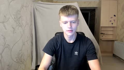 Snapshot of thomas_shelbivip chatting on October 9, 8:47 pm Tomas online show from October 9, 8:47 pm