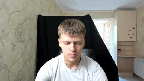 Snapshot of thomas_shelbivip chatting on September 13, 10:16 am Tomas online show from September 13, 10:16 am
