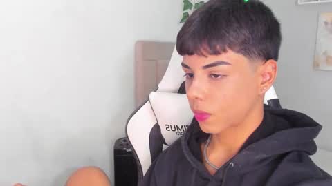 Thomas online show from October 29, 7:33 am