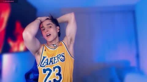 Thom Klein online show from October 9, 7:08 pm