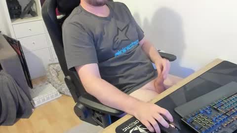 thommy2008 online show from October 17, 11:20 pm