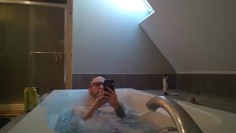 Snapshot of thor1892 chatting on February 18, 7:43 pm thor1892 online show from February 18, 7:43 pm