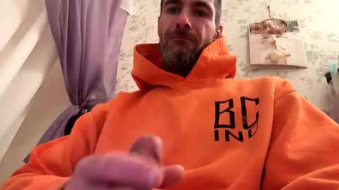 throbbing8585 online show from May 4, 3:25 pm