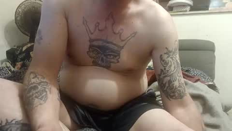 thugaphone online show from April 26, 5:10 pm