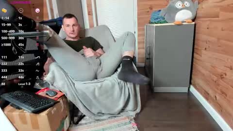 bigsshark online show from March 25, 8:57 pm