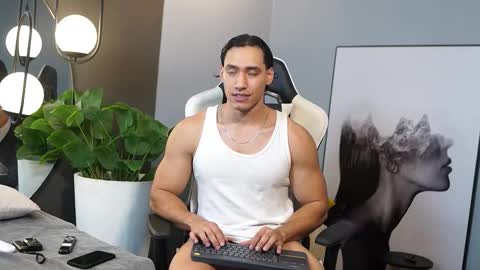 Tian Brooks online show from October 28, 8:22 pm