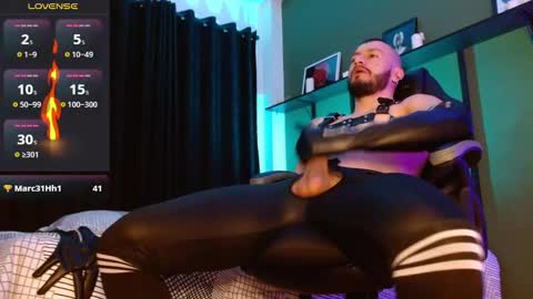   online show from November 25, 10:01 pm