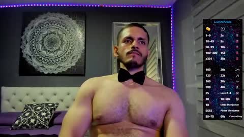 Tian Zilac online show from October 8, 8:35 pm