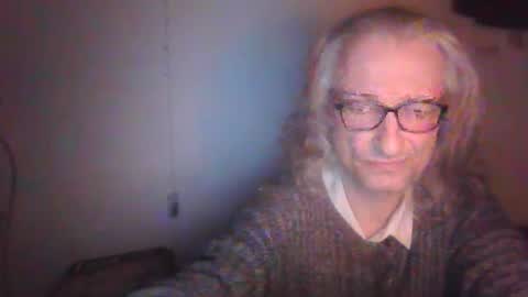 tiddles12345 online show from April 21, 12:24 am