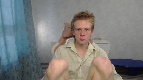 Snapshot of timmy7topcut chatting on February 6, 9:22 am Timmy online show from February 6, 9:22 am