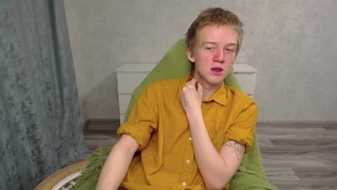 Snapshot of timmy7topcut chatting on February 2, 3:49 pm Timmy online show from February 2, 3:49 pm