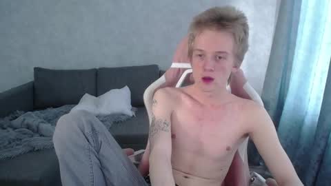 Snapshot of timmy7topcut chatting on February 20, 7:01 am Timmy online show from February 20, 7:01 am