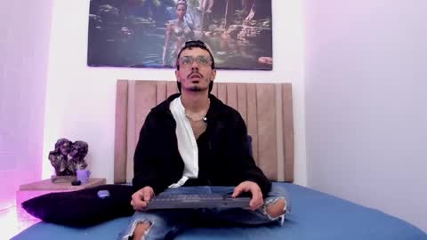 Evans  online show from December 23, 4:10 am